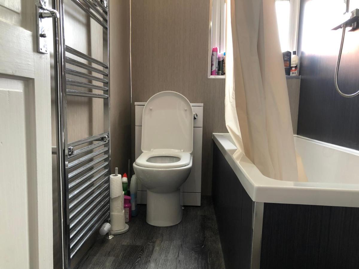 Captivating 2-Bed Apartment In Kirkcaldy Luaran gambar
