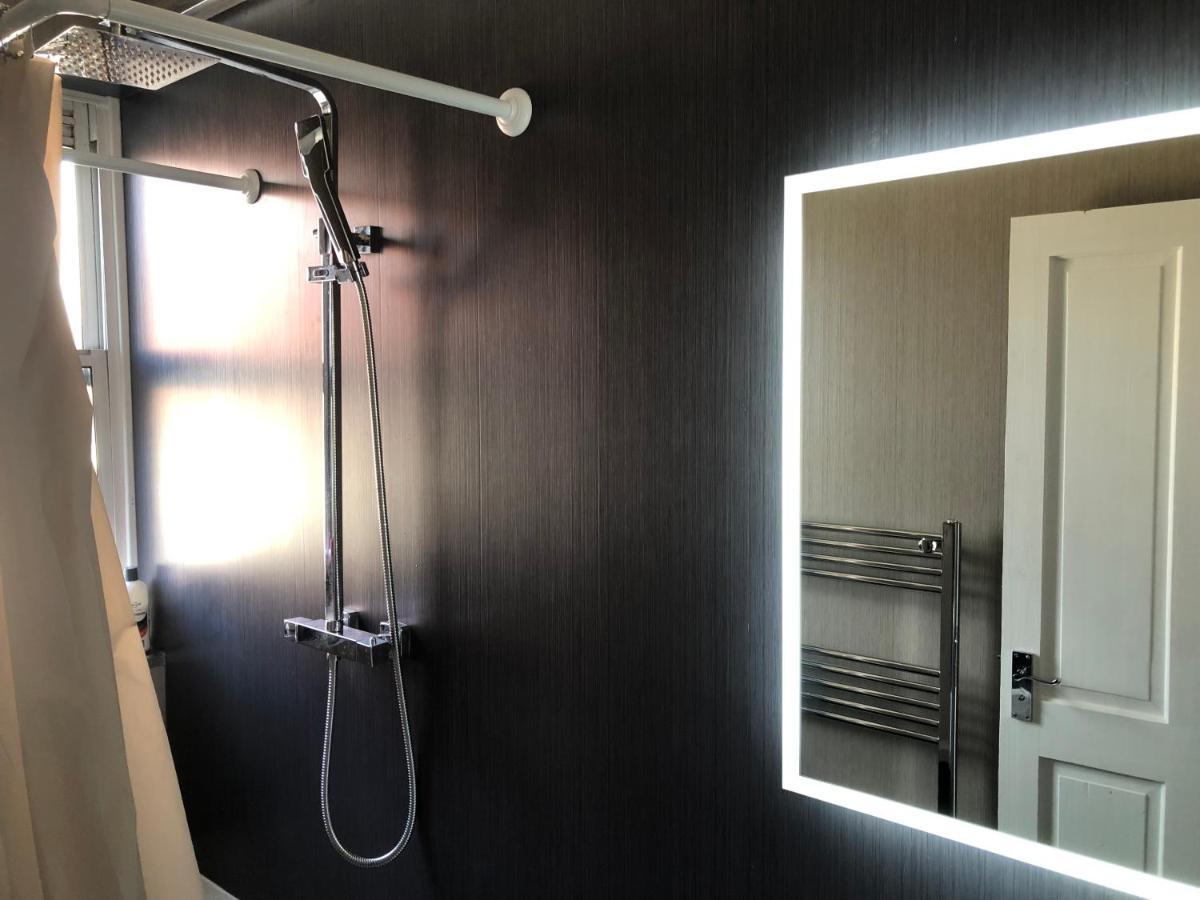 Captivating 2-Bed Apartment In Kirkcaldy Luaran gambar