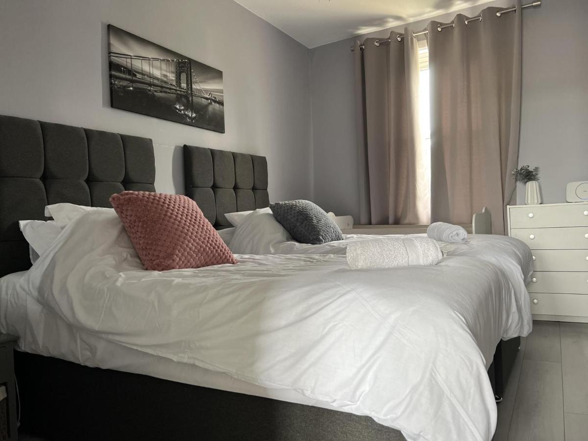 Captivating 2-Bed Apartment In Kirkcaldy Luaran gambar